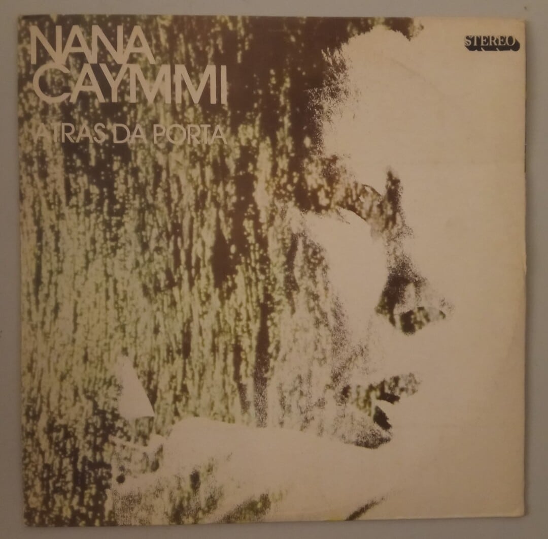 Nana Caymmi - Atrás da Porta