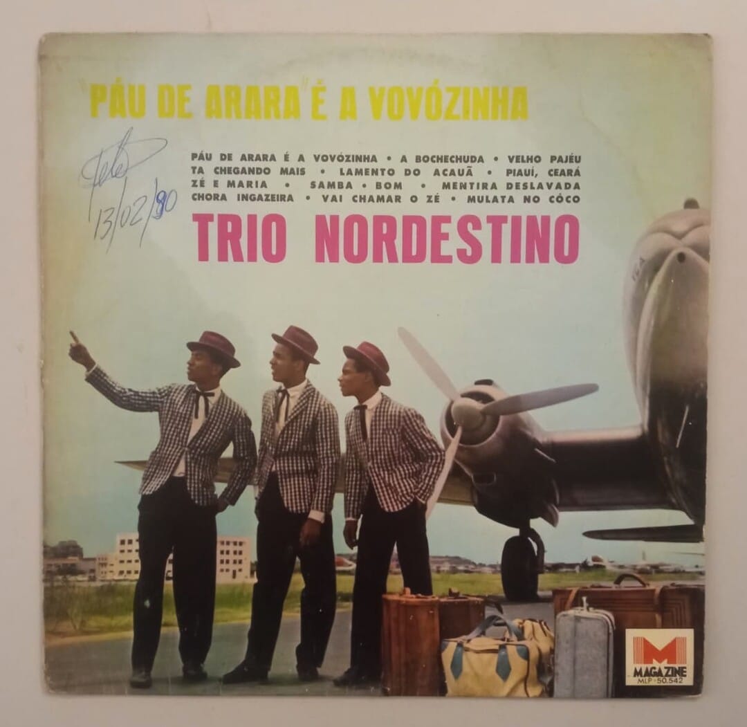 Trio Nordestino - Pau de Arara É a Vovózinha