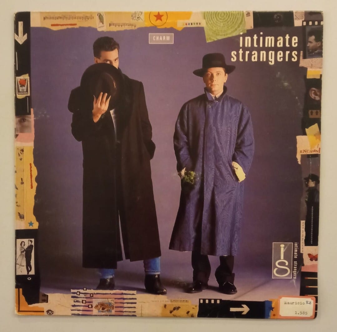 Intimate Strangers – Charm