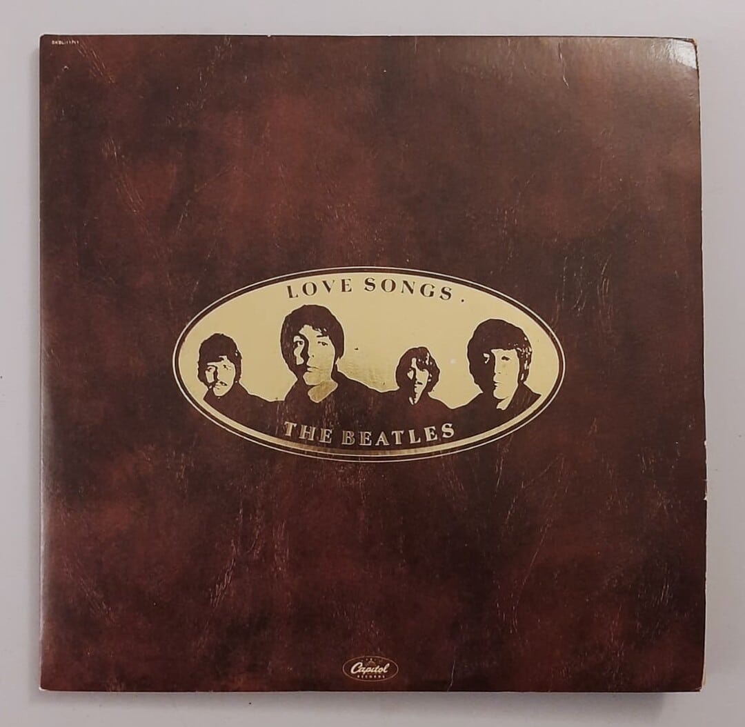 The Beatles – Love Songs
