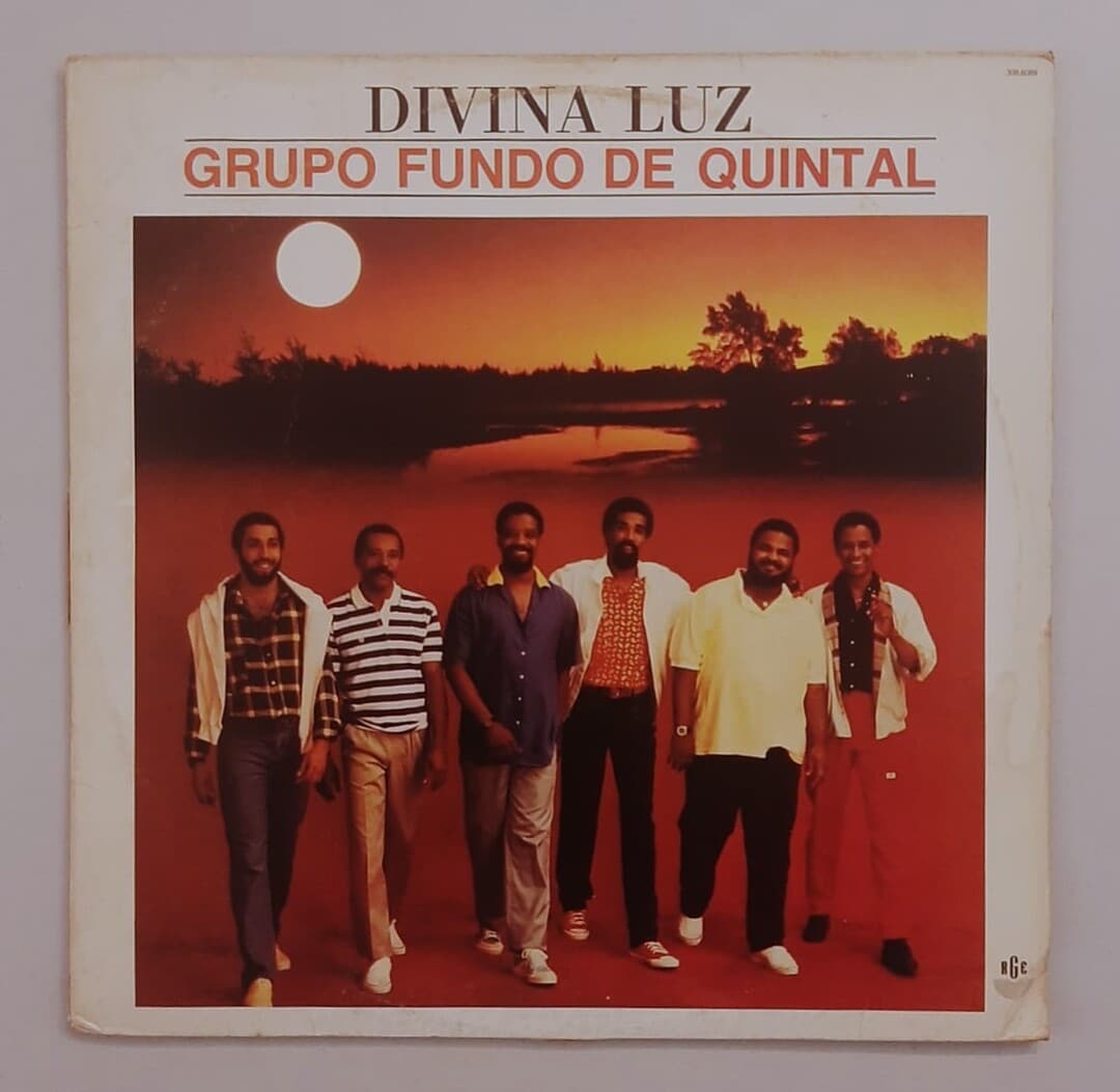 Grupo Fundo de Quintal - Divina Luz