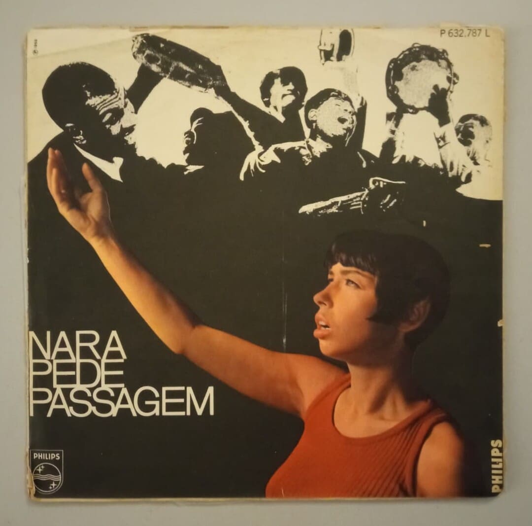 Nara Leão - Nara Pede Passagem
